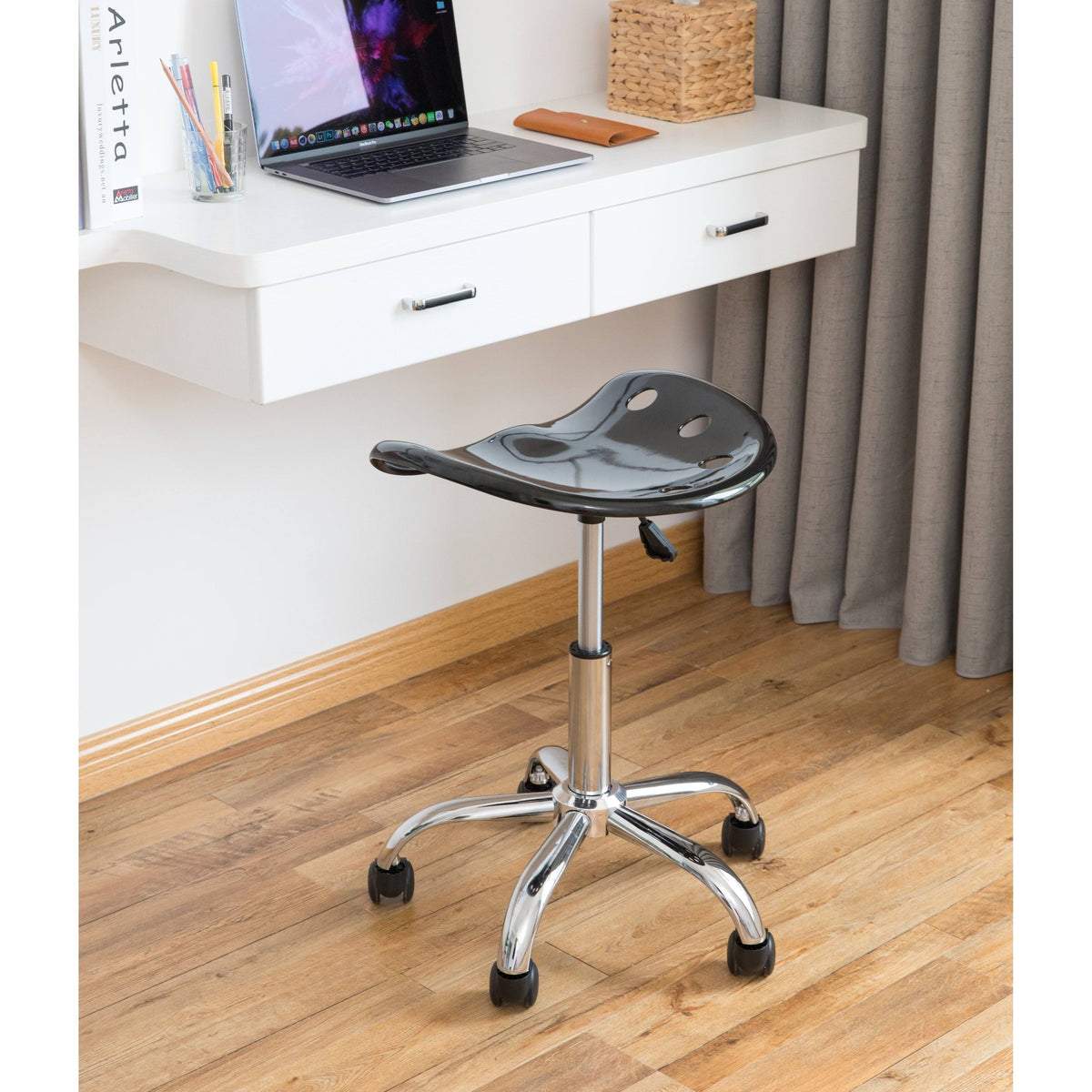 Gray Tractor Seat Swivel Chair with Casters D174856