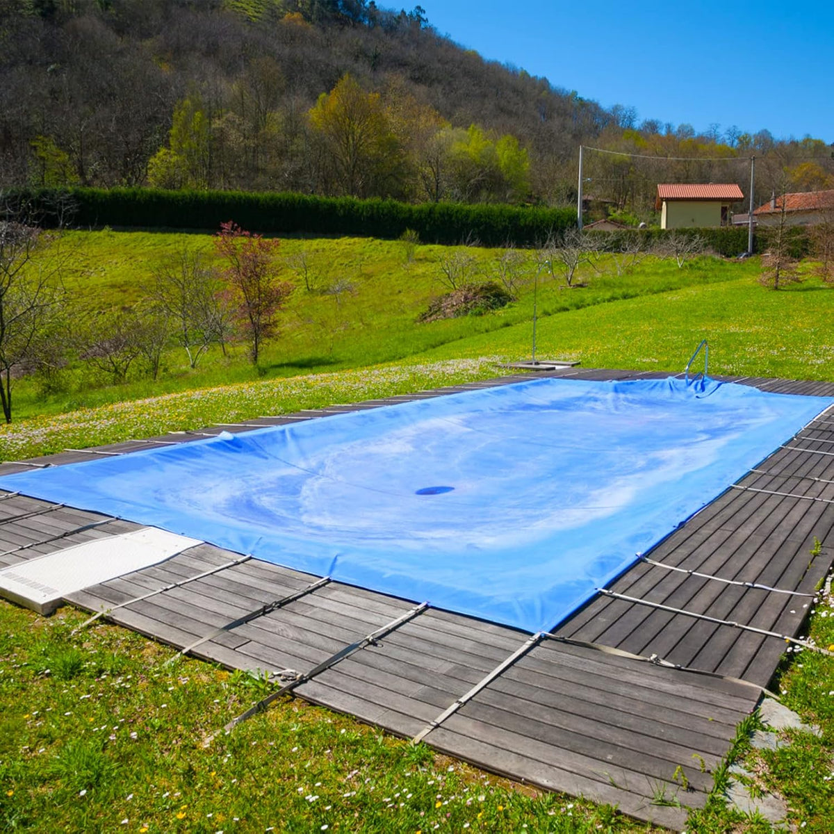 16 Mil Blue Poly Tarpaulin with Metal Grommets J1370
