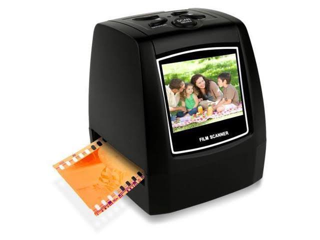 35mm Film Scanner and Slide Digitizer M672