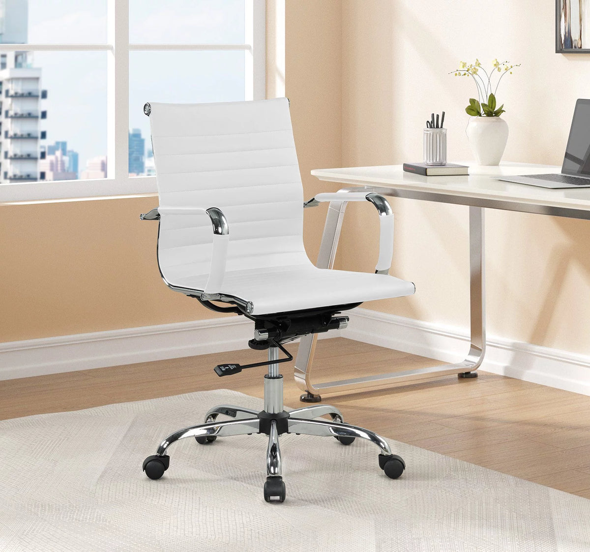 White PU Leather Office Chair M4747