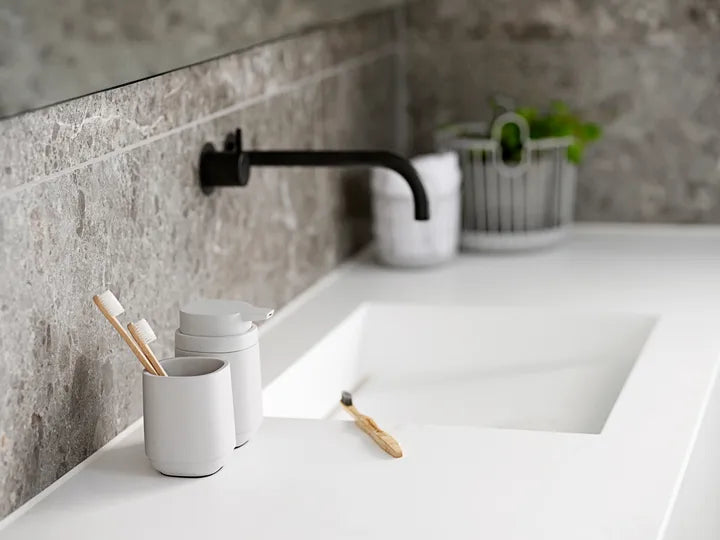 Toothbrush Mug Soft Grey B400